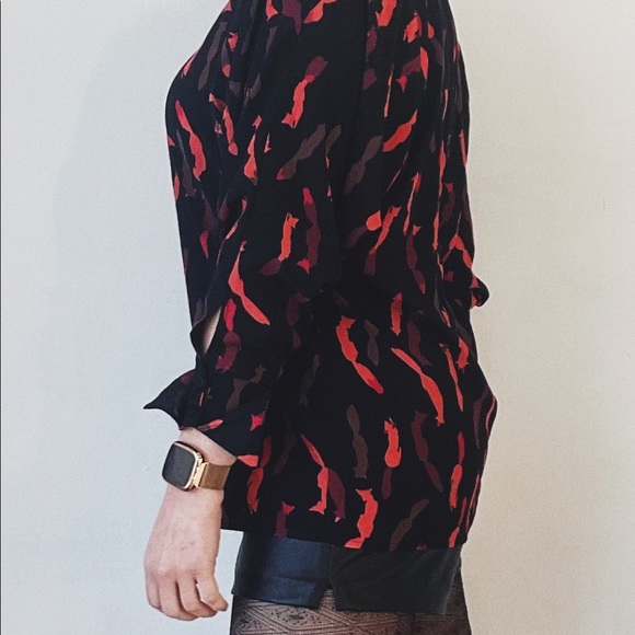 Nice colours shirt with fox pattern - Picture 3 of 3